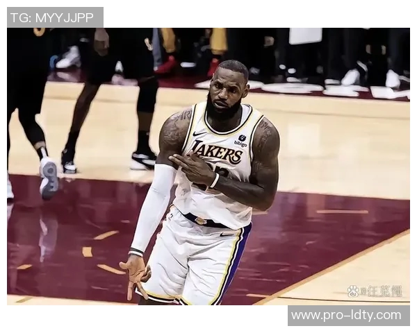 詹姆斯谈球队伤病困扰积极调整阵容全力以赴迎战对手